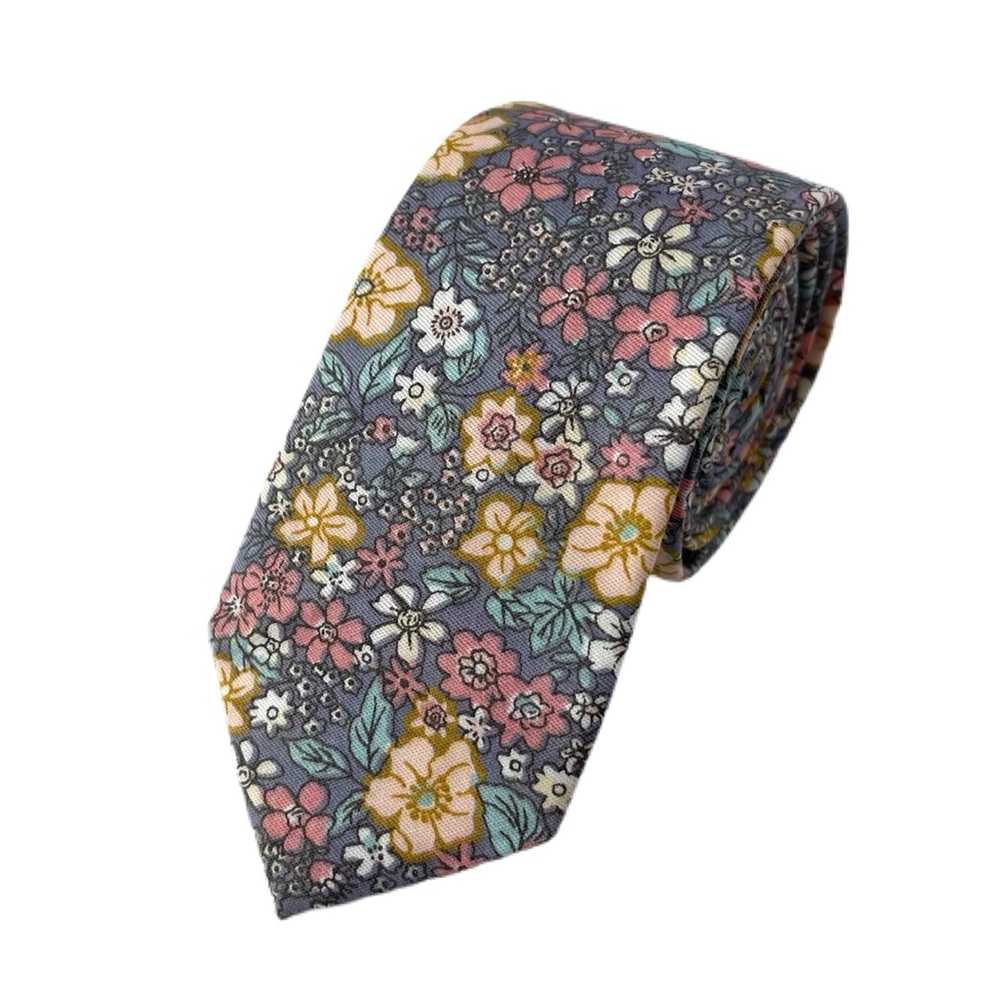 Men's Periwinkle Whimsical Floral Slim Necktie